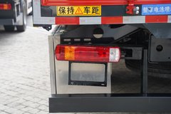 青岛解放 JH6重卡 绿通版 300马力 4X2 6.75米仓栅式载货车(CA5180CCYP26K2L2E6A80)