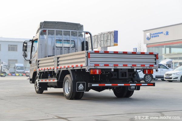 中国重汽HOWO 悍将 170马力 4.15米单排厢式轻卡(法士