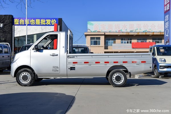 祥菱Q载货车哈尔滨市火热促销中 让利高达0.1万