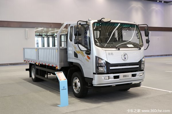 8米排半栏板载货车(sx1120np6421)