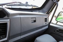 轩德X9 自卸车驾驶室                                               图片