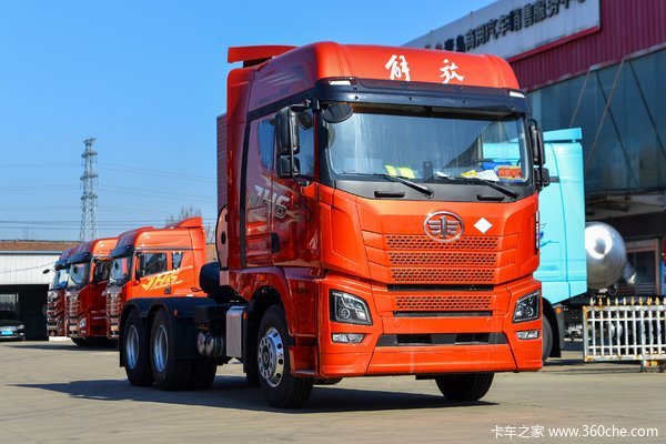 青岛解放 JH6重卡 智尊版 530马力 6X4 LNG AMT自动档牵引车(国六)(CA4259P25K15T1NE6A80)
