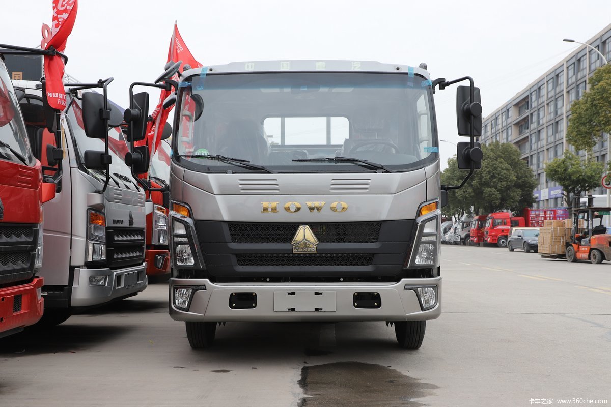 中国重汽HOWO 悍将 165马力 4.15米单排栏板轻卡