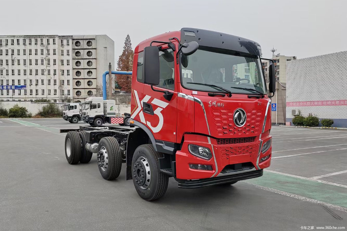 东风新疆 畅行X3 260马力 6X2 5.8米厢式载货车