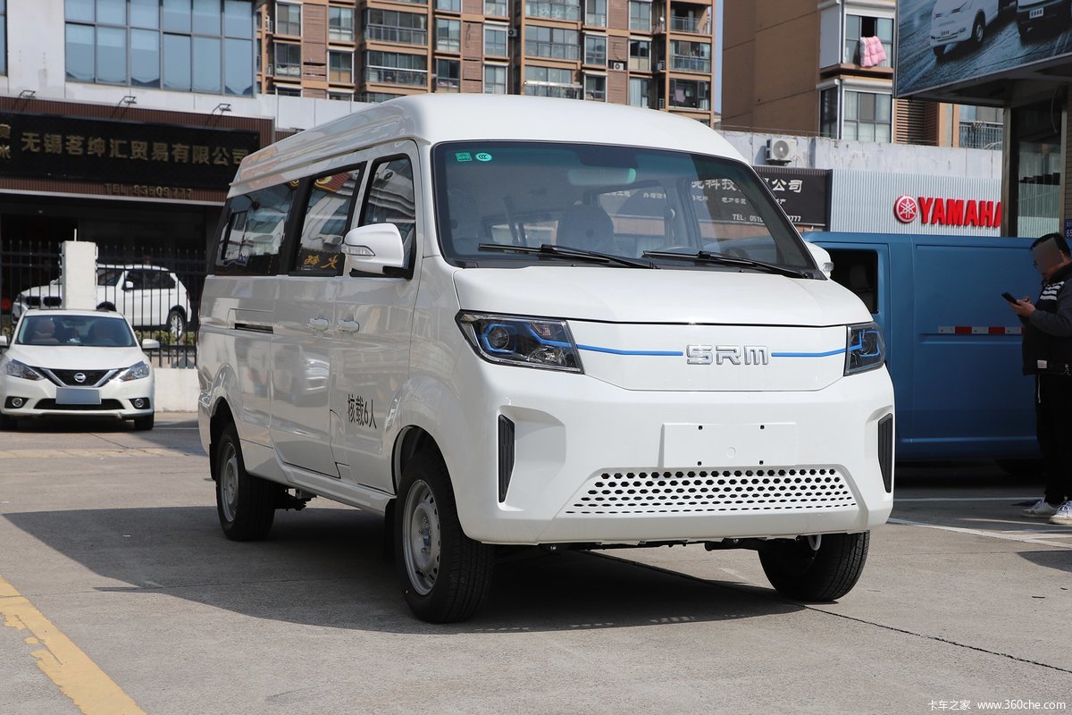 SRM鑫源 好运 2023款 标准型 2.4T 4.5米纯电动多用途乘用车41.86kWh