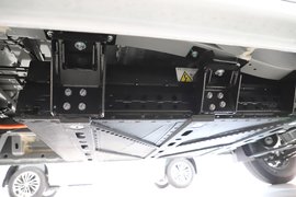 东风小康EC36 电动封闭厢货底盘图片
