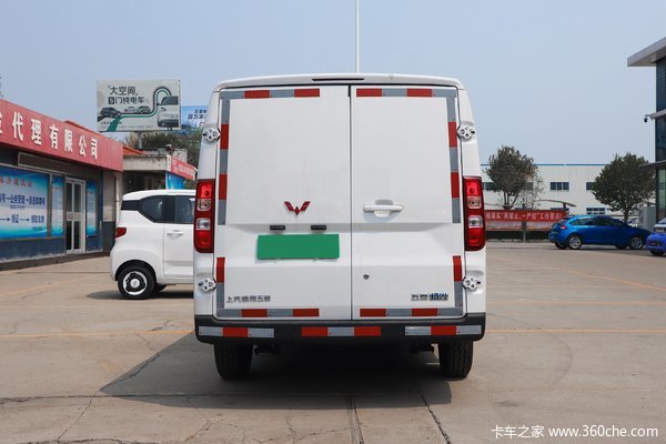五菱扬光电动封闭厢货天津市火热促销中 让利高达0.15万
