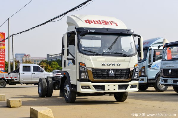 中国重汽HOWO 统帅 160马力 4.15米AMT自动档单排厢式轻卡(ZZ5077XXYF3315F174)