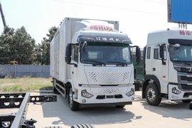 PLUS 240马力 4X2 9.8米厢式载货车(HFC5181XXYP3K2A70S)