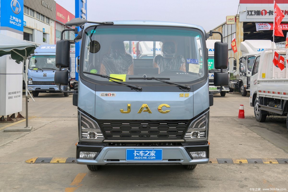 江淮 领跑L3 2.0L 127马力 CNG 3.47米排半栏板轻卡