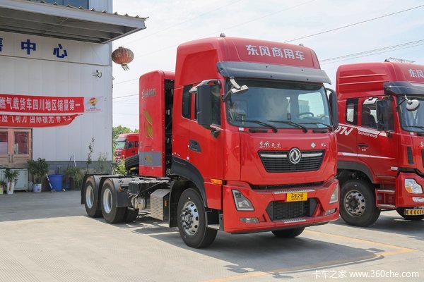 东风新疆 天龙KL燃气 500马力 6X4 CNG牵引车(8*260气瓶)(DFV4258GP6C1)