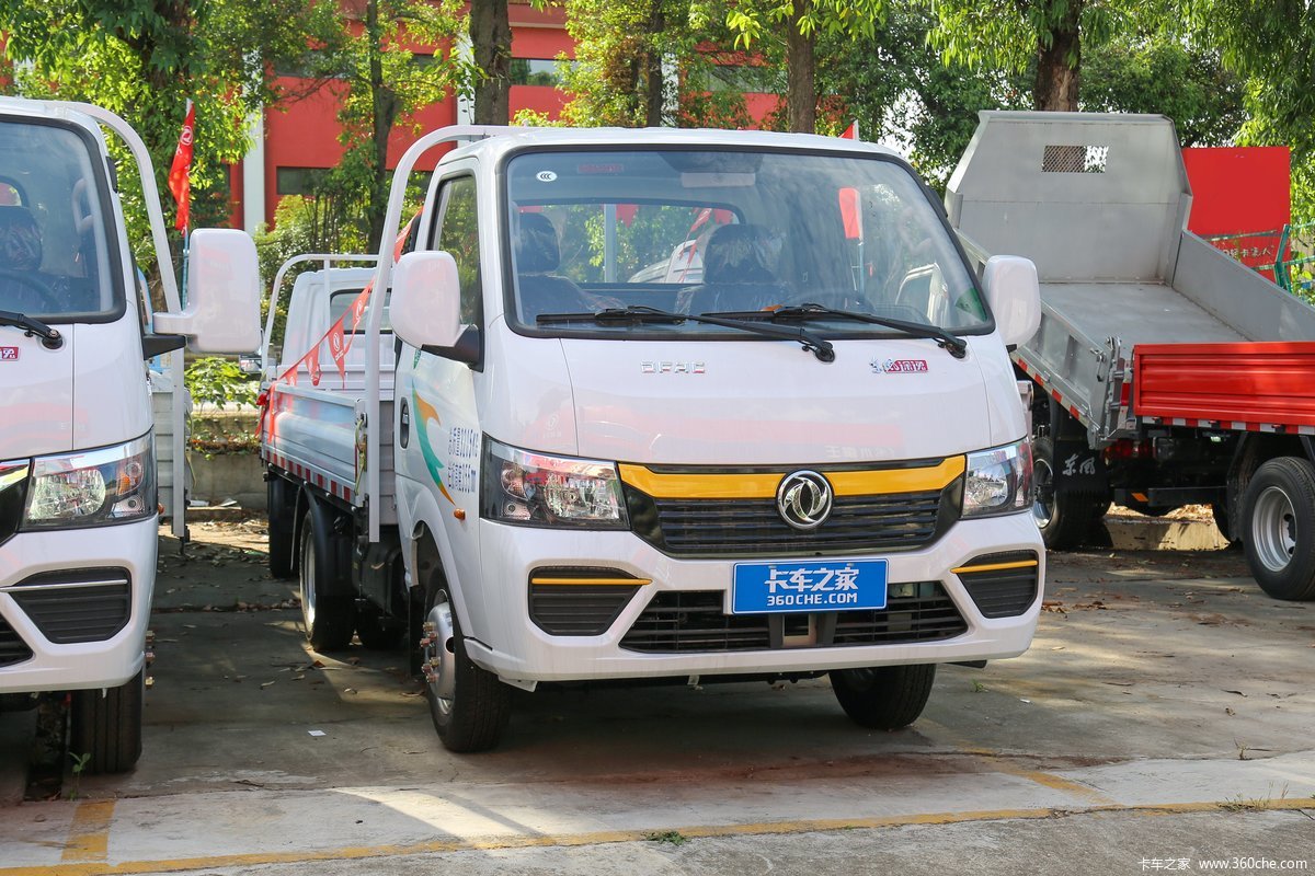 东风途逸 T5 1.6L 122马力 汽油 3.5米单排栏板小卡