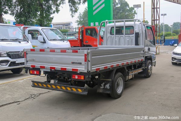 小霸王W15载货车保山市火热促销中 让利高达0.1万