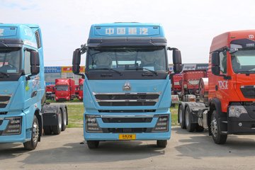 TH7重卡 590马力 6X4 LNG自动档牵引车(重汽16档)(液缓)(ZZ4257V384HF1LB)