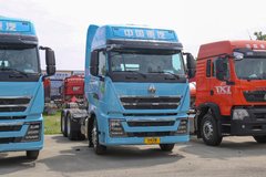 中国重汽 HOWO TH7重卡 530马力 6X4 LNG自动档牵引车(法士特16档)(ZZ4257V384HF1LB)