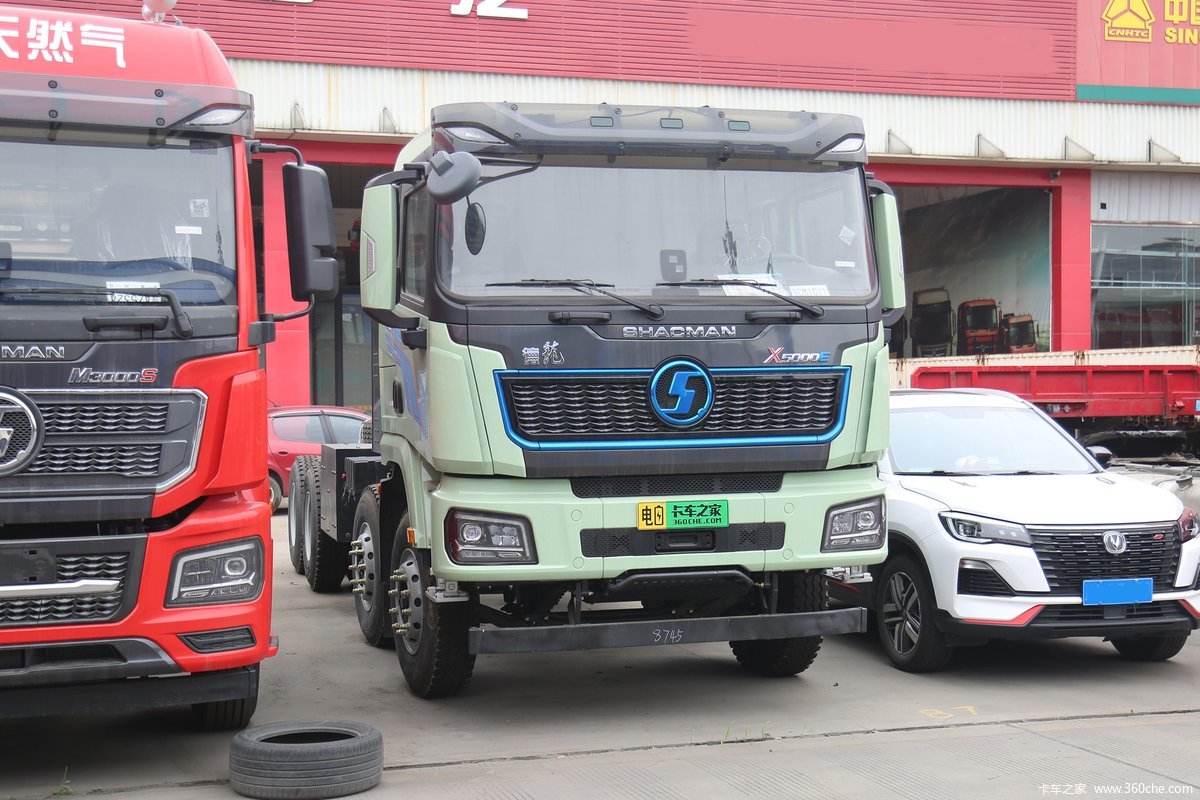 陕汽重卡 德龙X5000E 31T 8X4 5.8米纯电动自卸车(陕汽电机)