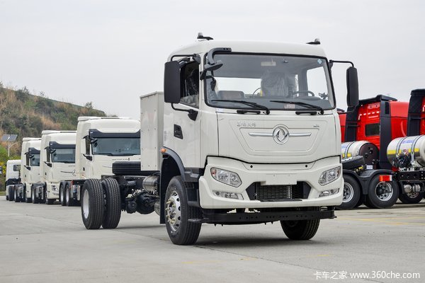 东风商用车 天锦KR 4X2 纯电动洗扫车(EQ5180TXSBEVS)160kWh