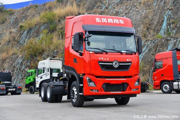 东风商用车 天龙KL重卡 530马力 6X4 LNG牵引车(液缓)(DFH4250D13)