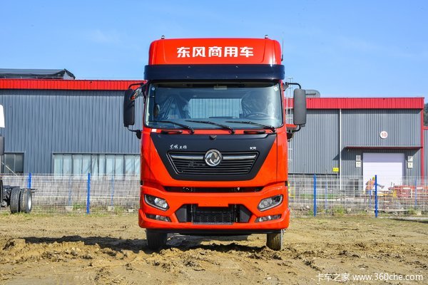 东风商用车 天锦KR PLUS 舒适版 240马力 4X2 8米厢式载货车(高顶)(DFH5180XXYE22)