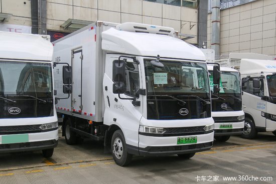 ǵT5 Ƹ 4.5T 3.94׵Ųʽ̻϶س(BYD5040XLCHEV1)18.3kWh