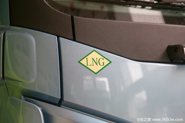 特价销售解放J7 530马力LNG车型