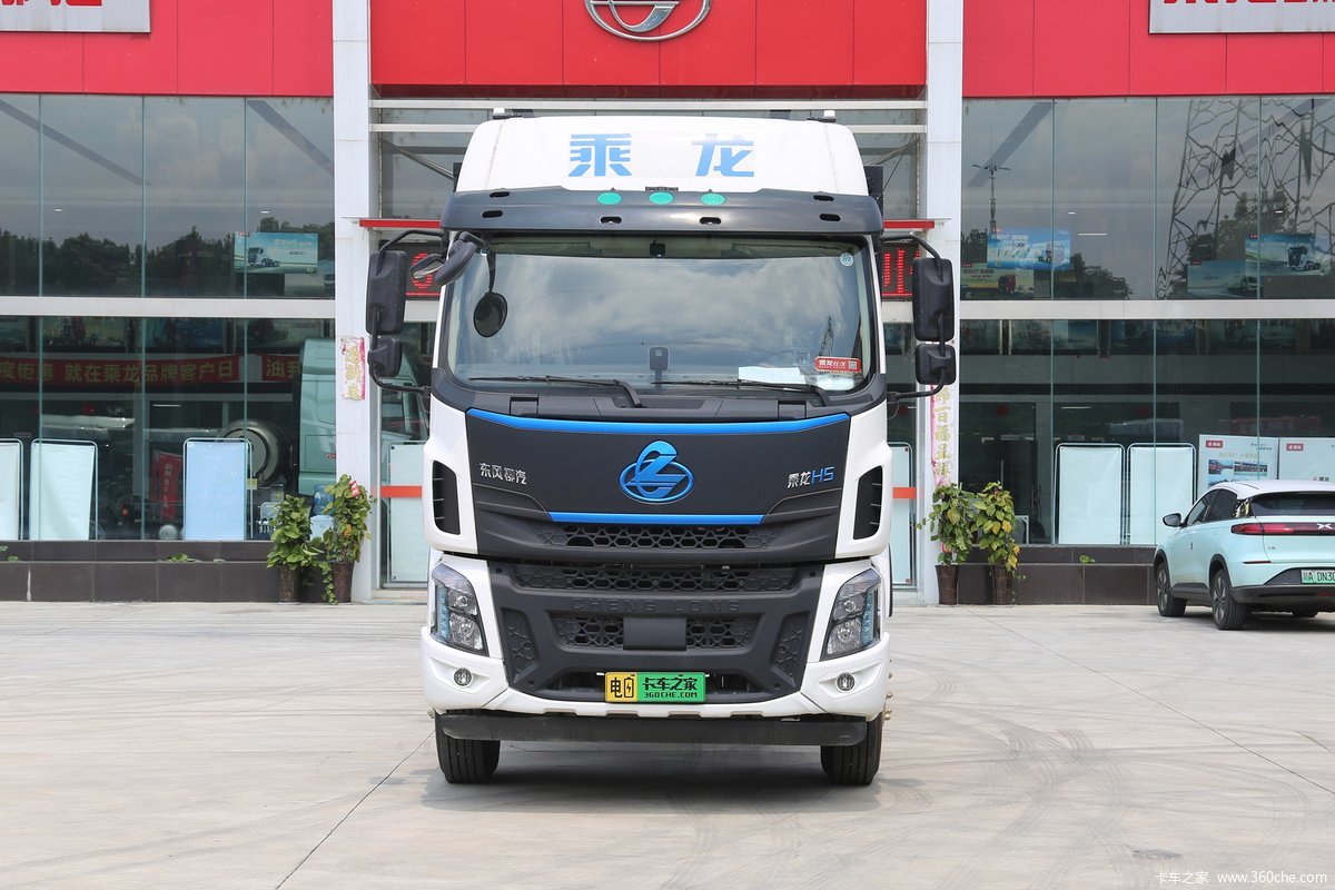 东风柳汽 乘龙H5重卡 6X4 纯电动牵引车