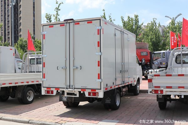 购跨越者D5载货车 享高达0.3万优惠