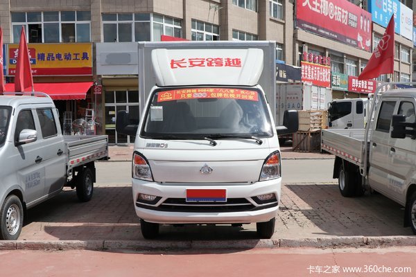 购跨越者D5载货车 享高达0.3万优惠