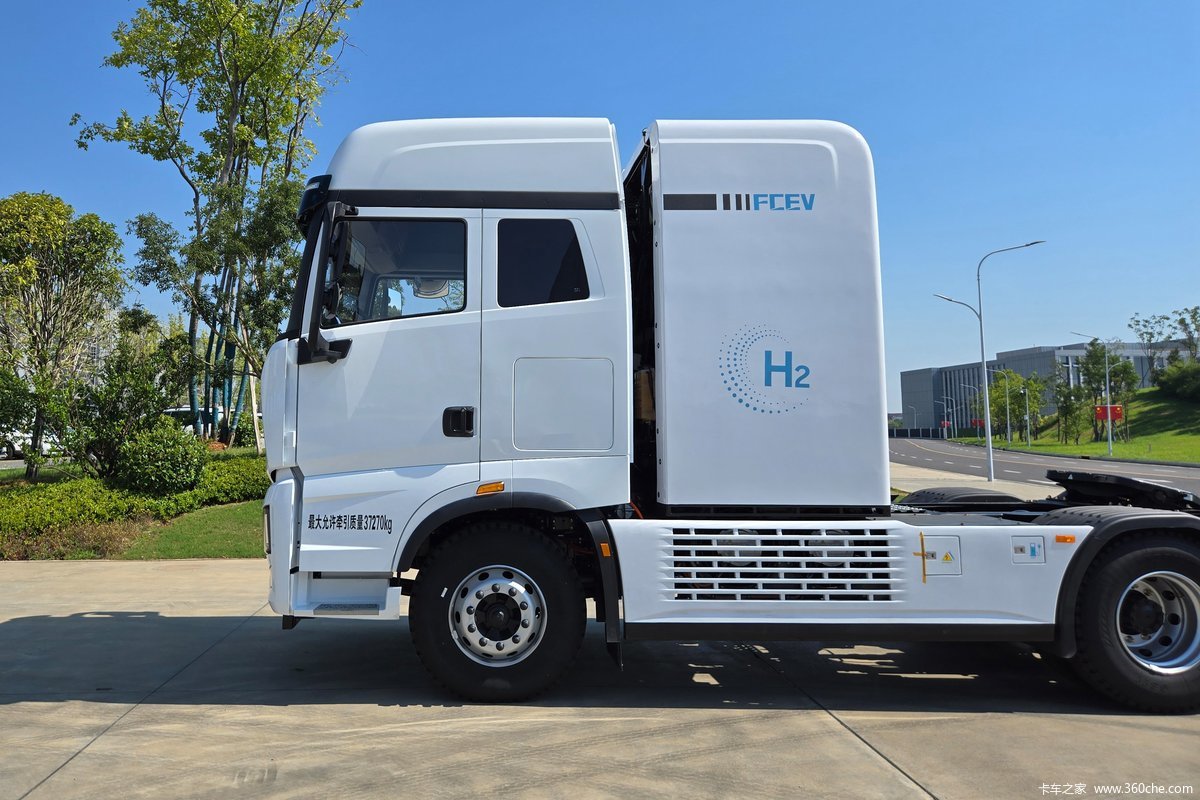【图】三一重卡 江山版 6X4 氢燃料牵引车(SYM42503SWFCEV15)_实拍图片_1960579_卡车之家