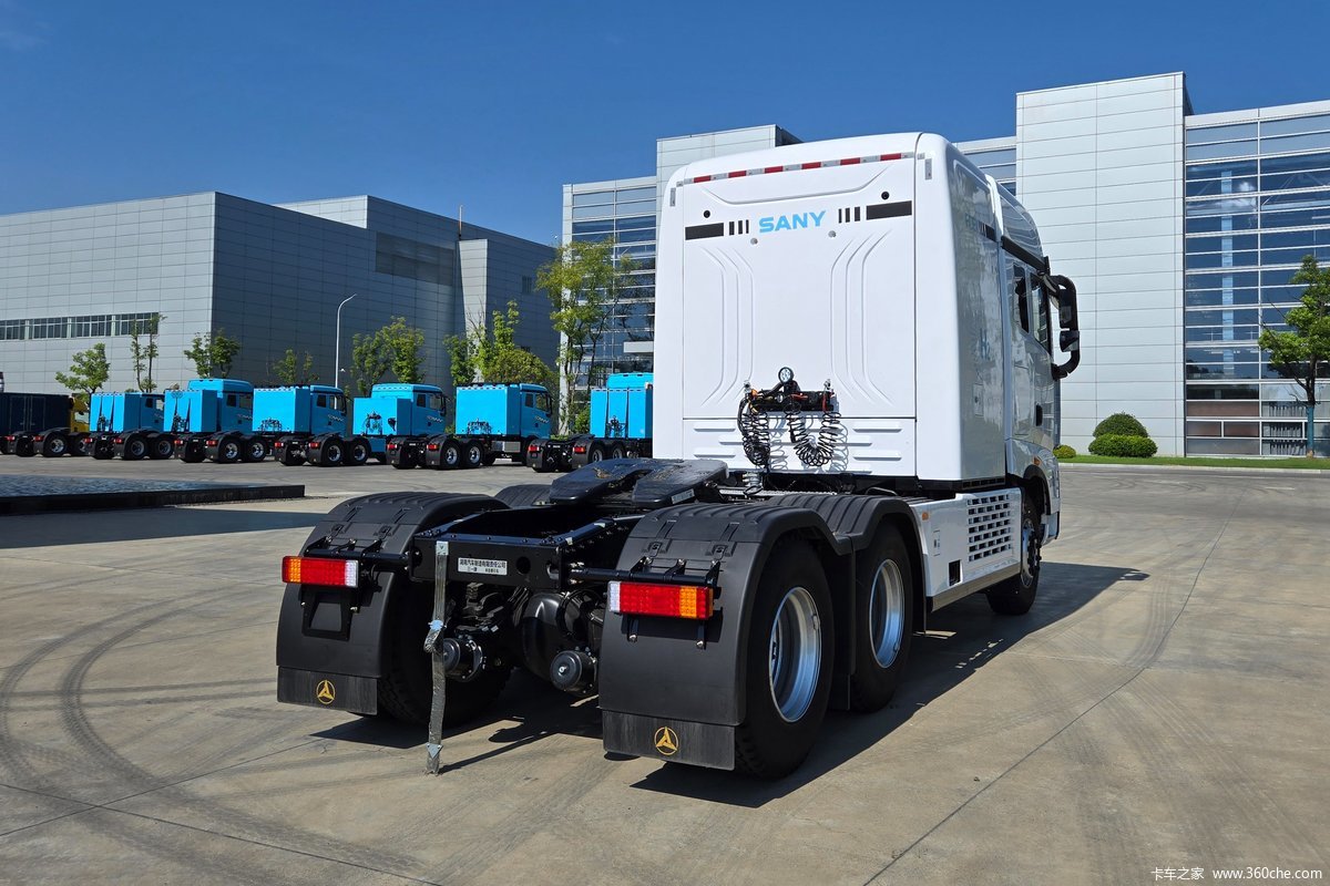 【图】三一重卡 江山版 6X4 氢燃料牵引车(SYM42503SWFCEV15)_实拍图片_1960570_卡车之家