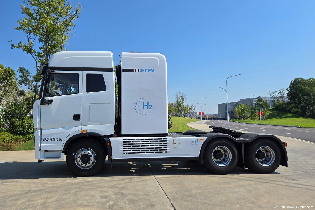 【图】三一重卡 江山版 6X4 氢燃料牵引车(SYM42503SWFCEV15)_实拍图片_1960579_卡车之家
