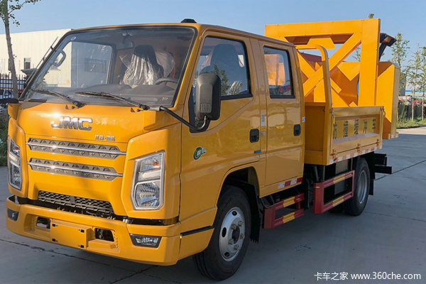 江铃 新顺达 115马力 4X2 防撞缓冲车(齐东方牌)(CLD5040TFZ6)