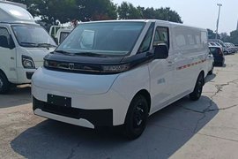 3.5T 5.49米纯电动中轴低顶封闭货车51kWh