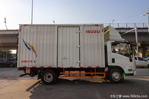 购五十铃翼放EM载货车 享高达0.3万优惠