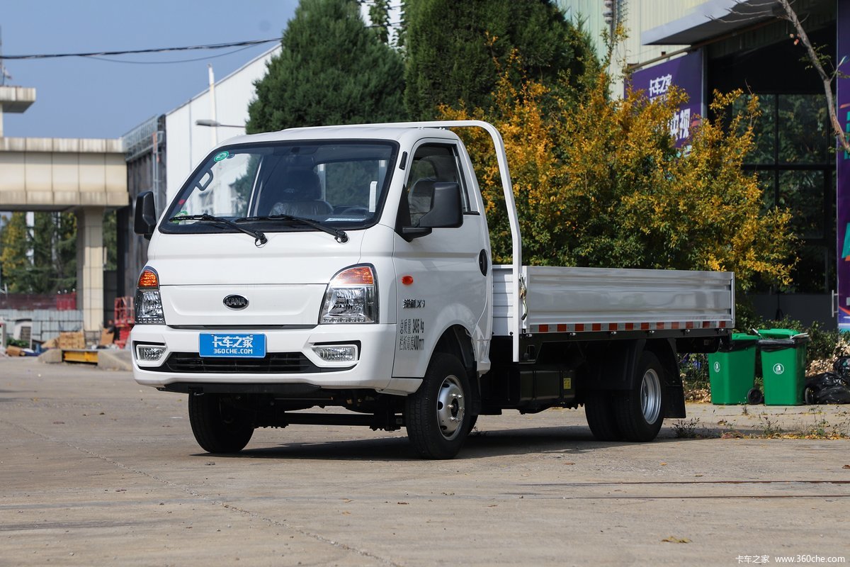 凯马 锐航X1 1.6L 120马力 汽油 4米单排栏板微卡