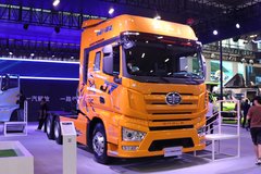 一汽解放 J7 660马力 6X4 LNG自动档牵引车(锡柴)(CA4250P77M26T1E6)