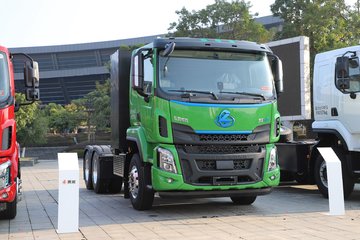 东风柳汽乘龙H5 6X4 纯电动牵引车 600.6kWh