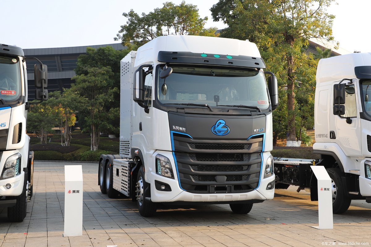 东风柳汽 乘龙H7 6X4 燃料电池牵引车 88.3kWh