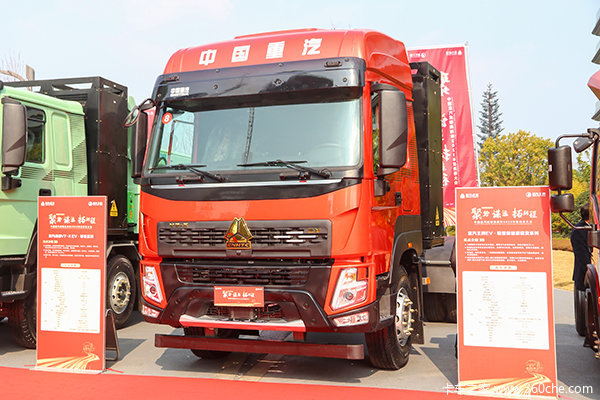 中国重汽成都商用车豪沃V7-X电动牵引车图片