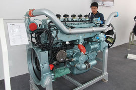 T12系列 发动机图片